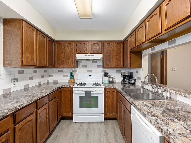 6542 Bella Vista Dr NE #C — Photo 8