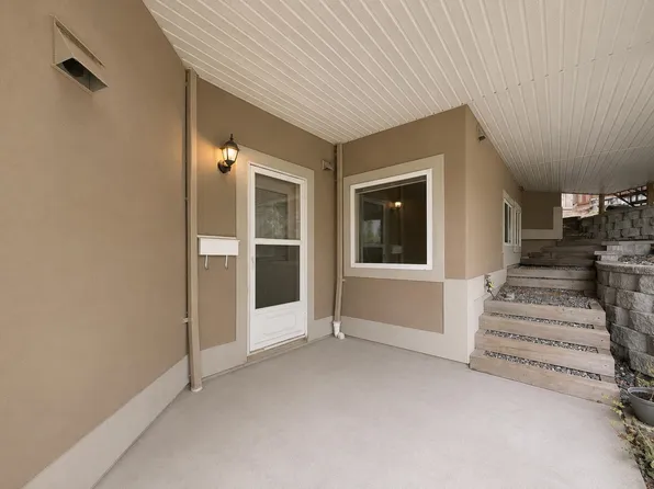 1625 Parkway Blvd, Coquitlam, BC V3E 3M7