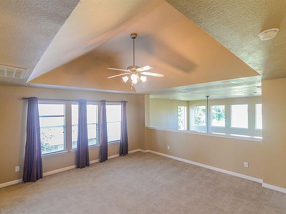 3rd image of 1208 Somerset Dr