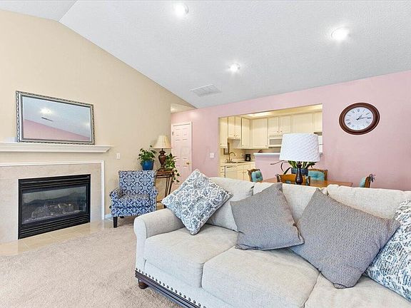 3rd image of 2050 Dry Creek Pl