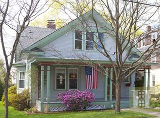 8 Aitken Ave, Hudson, NY 12534