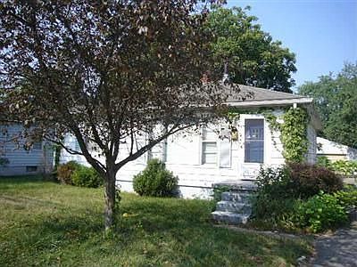 1st image of 407 S 1st St