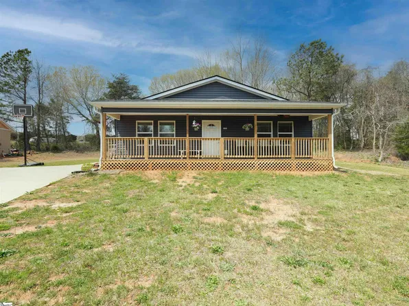 105 Golden Springs Ln, Liberty, SC 29657