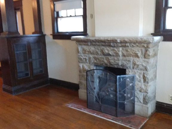 5th image of 632 W 40th St