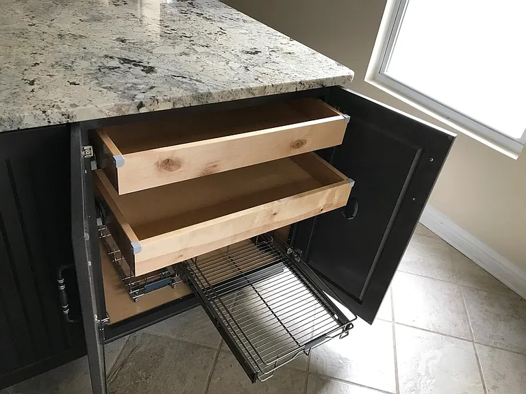 Example of custom soft close drawers throughout kitchen