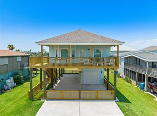 4030 Navarro Dr, Galveston, TX 77554