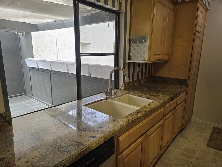 1270 River Vista Row #127 — Photo 3