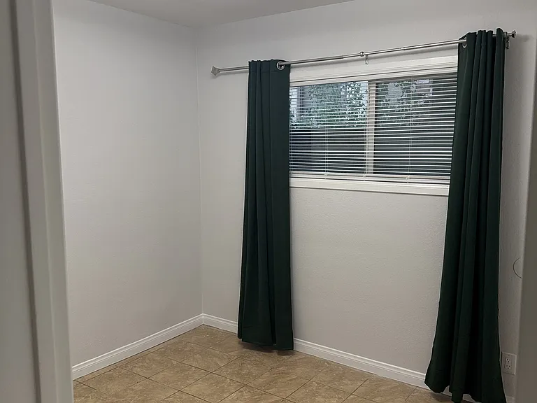1873 Patricia Ave — Photo 9