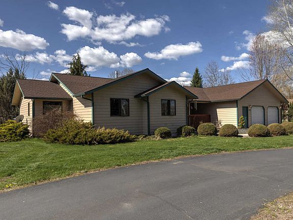 5th image of 513-529 Shrub Rose Ln