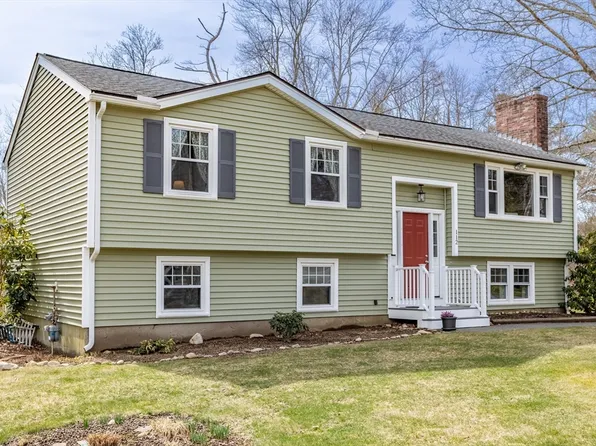 112 Garrison Rd, Chelmsford, MA 01824