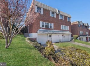 829 W Bells Mill Rd, Philadelphia, PA 19128