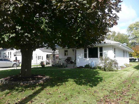 2nd image of 710 Renrose Ave