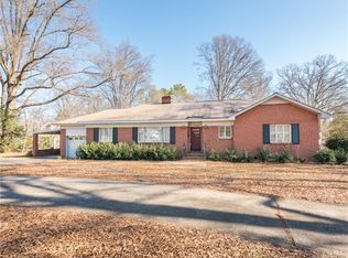 1400 N Sharon Amity Rd, Charlotte, NC 28211