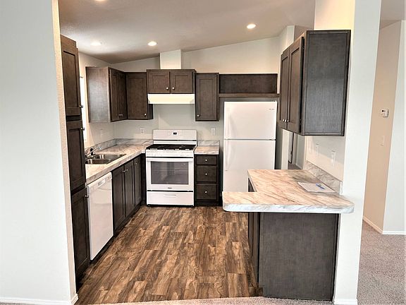 3rd image of 8221 Ilex Ave #36