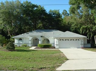 1857 W Country Club Blvd, Citrus Springs, FL 34434