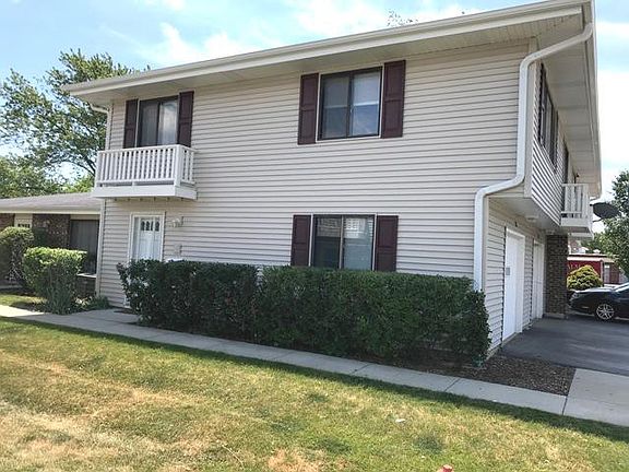 2nd image of 101 Tonset Ct #101