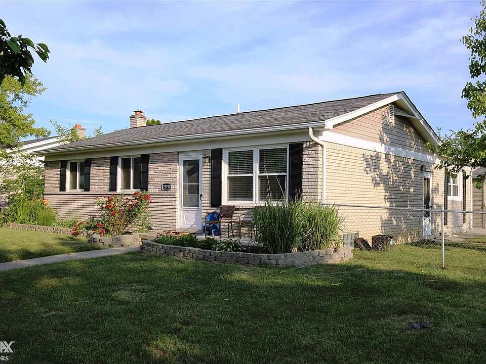 1st image of 29798 Gregg Dr