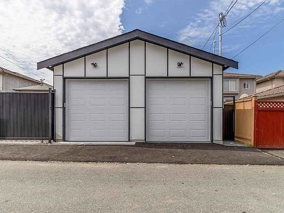 4th image of 5092 Clarendon St