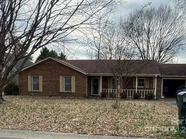 112 Juanita Dr, Pineville, NC 28134