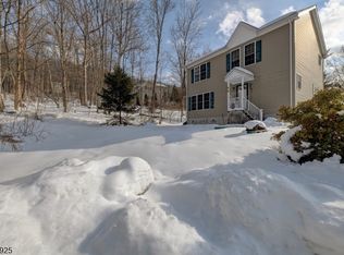 6 Hudson Ave, Jefferson Twp., NJ 07438