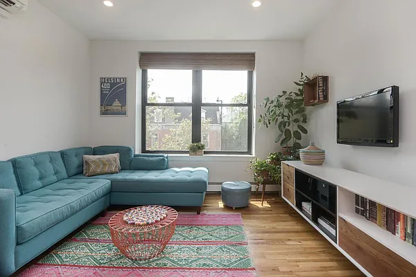 Sold by Keller Williams Realty Empire | media 9