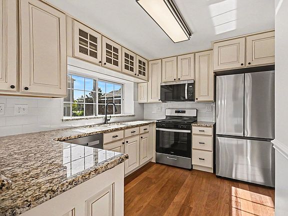 5th image of 1527 Harvest Ln