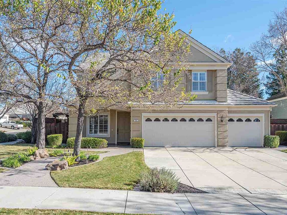 1st image of 725 Austen Way