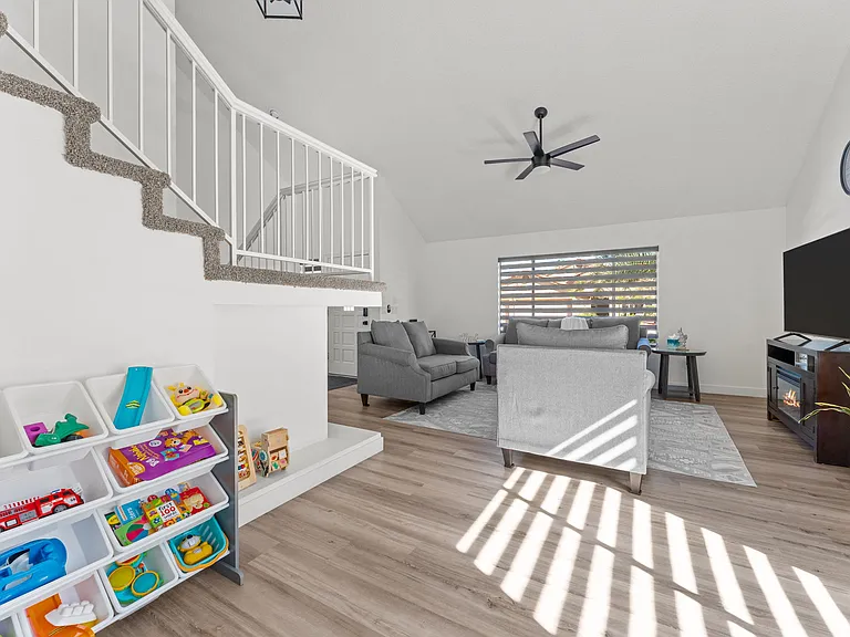 11417 W Orange Blossom Ln — Photo 23