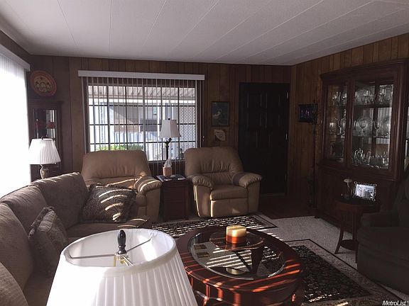 4th image of 3900 Surfside Dr