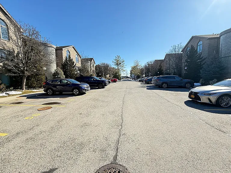 200 Davis Ave #13C — Photo 10