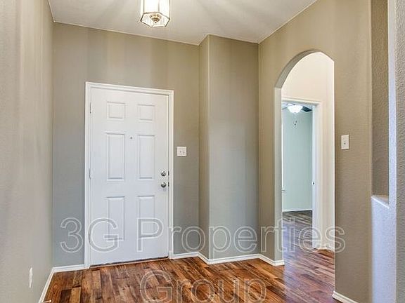4th image of 15001 Spruce St