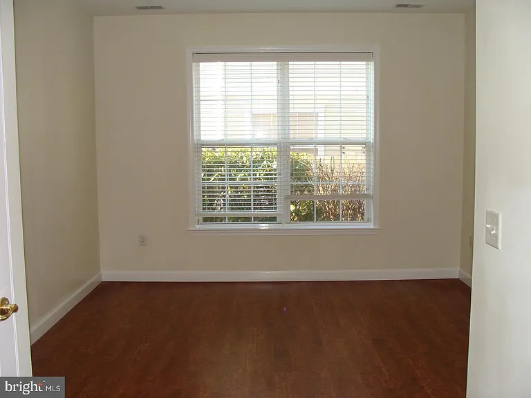 52 Kyle Way — Photo 18