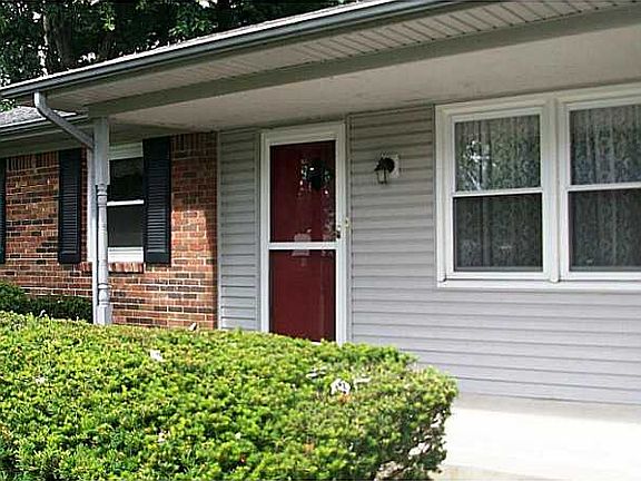 3rd image of 144 Avalon Dr