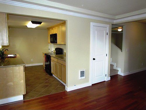 3rd image of 5116 S Cushman Ave