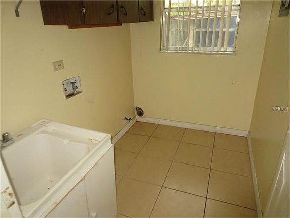 3rd image of 1005 North St