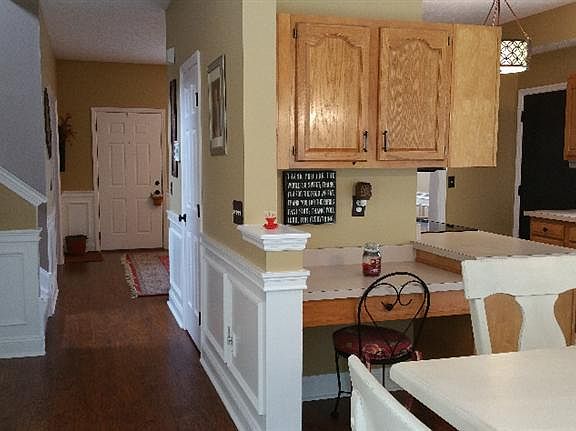 4th image of 9912 Olde Park Dr