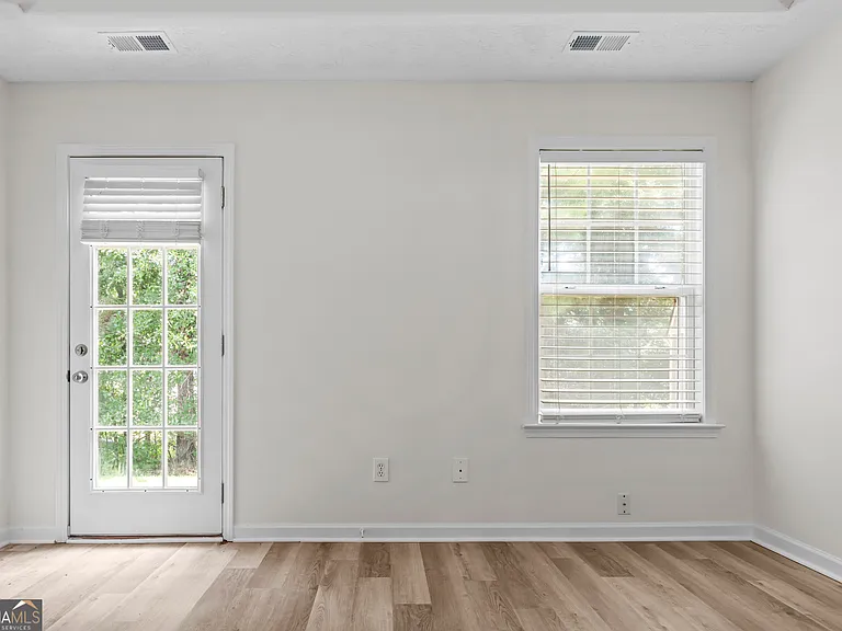 1091 Creek Point — Photo 17