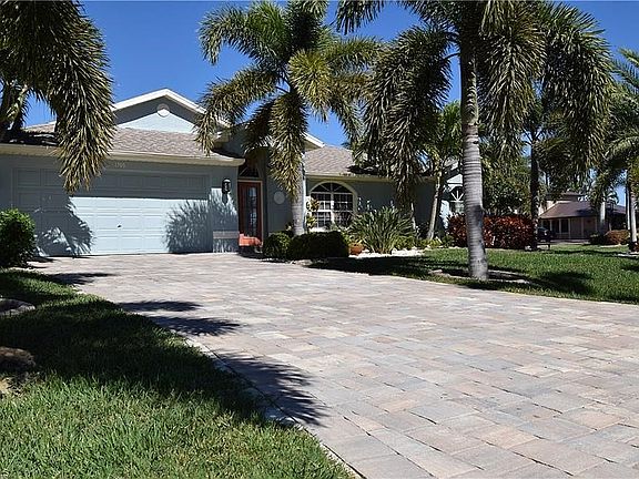3rd image of 1705 SW 54th Ln