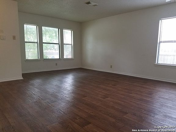 2nd image of 6418 Maverick Oak Dr