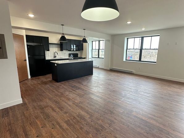 105 Central Ave W #2