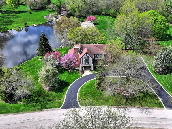 6 Willow Bay Dr, South Barrington, IL 60010