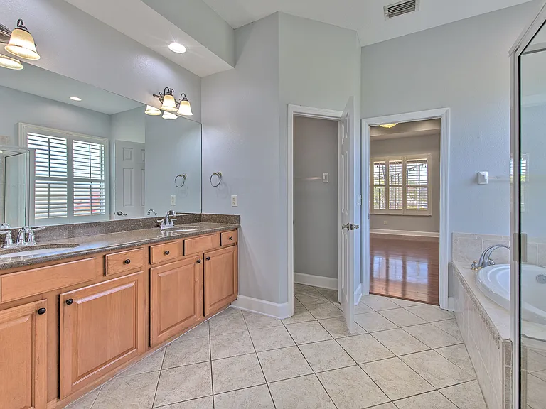 1408 Brilliant Cut Way — Photo 4