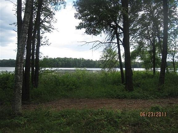 2nd image of N8000 N Shore Dr