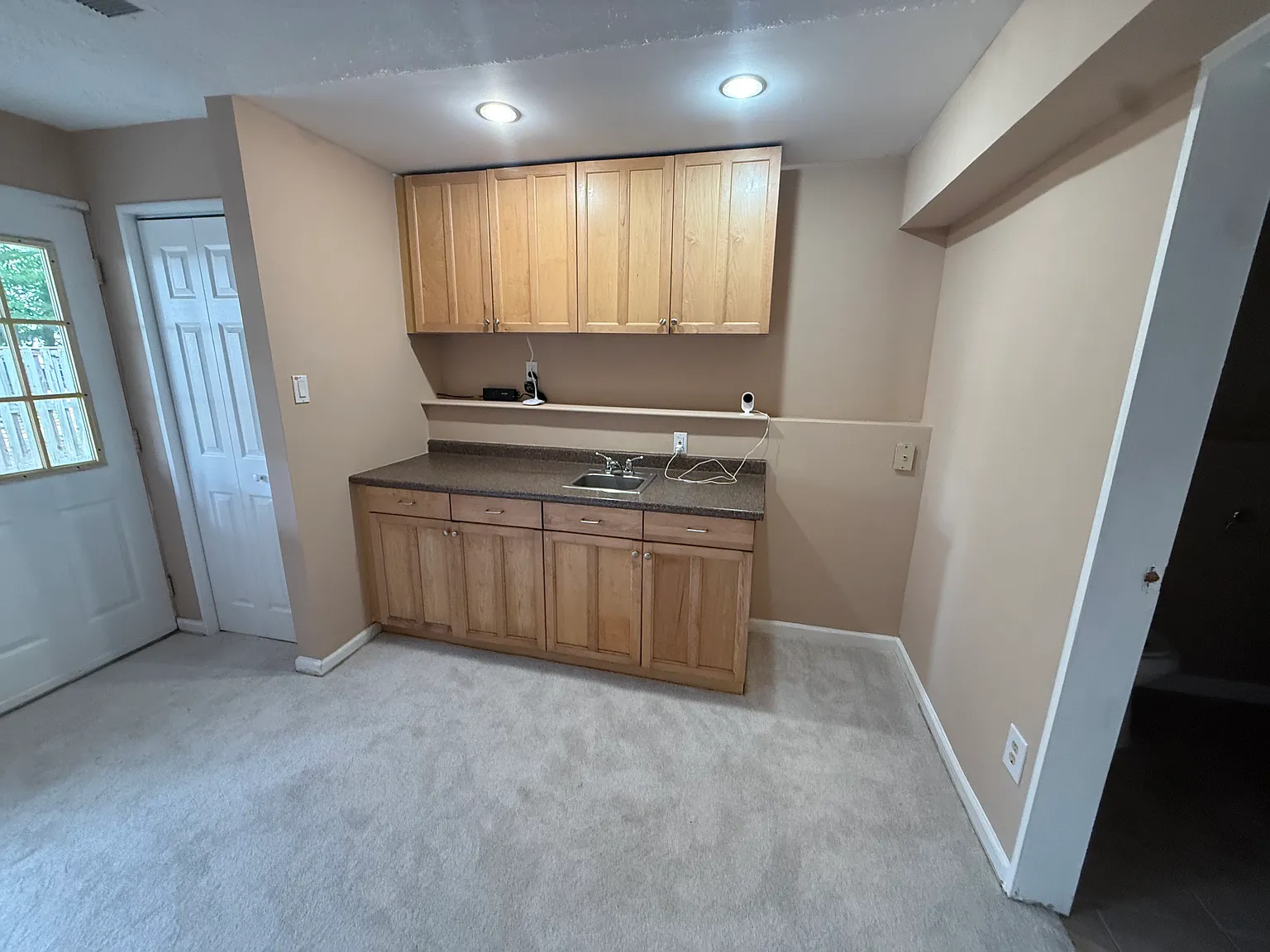 1 bed, 850 sqft, $1,800 — Photo 2