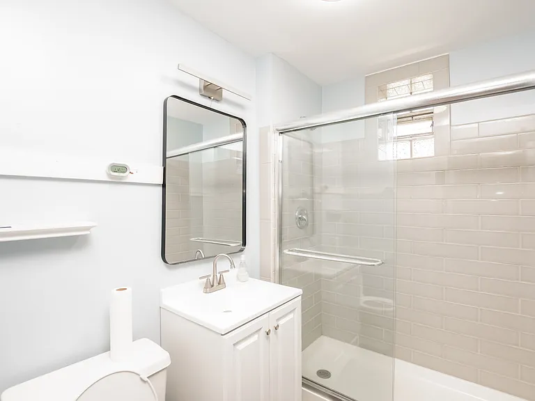 2624 W Iowa St #1R — Photo 10