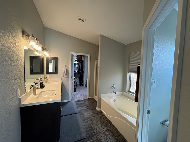 10622 E 38th Ln — Photo 16