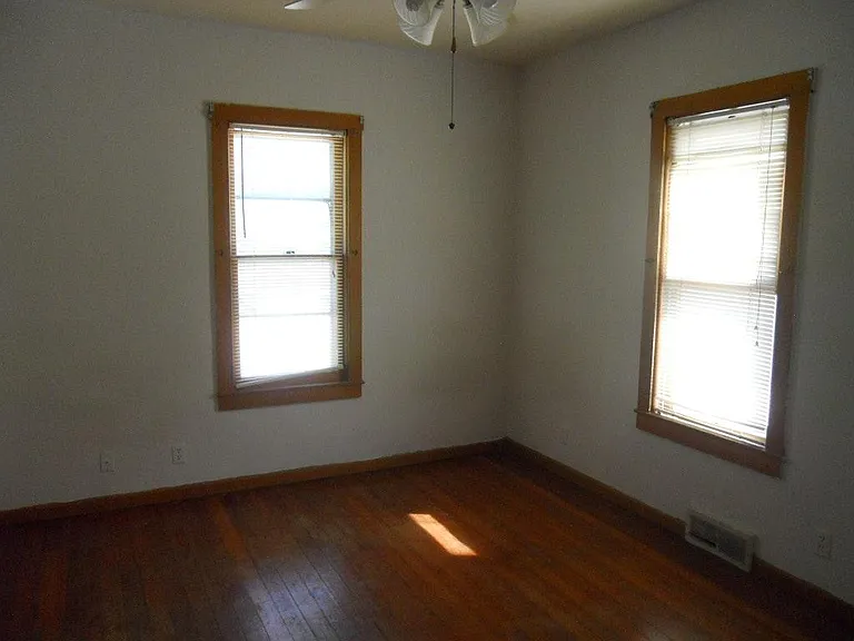 620 Missouri St — Photo 3