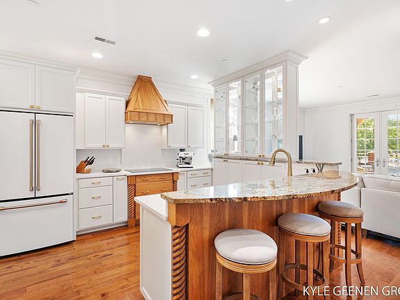 4th image of 141 Central Ave Suite 210