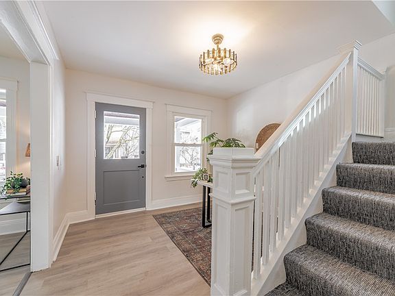 3rd image of 461 Benton St