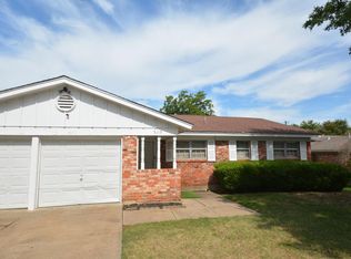 5913 Westcrest Dr W, Edgecliff Village, TX 76134